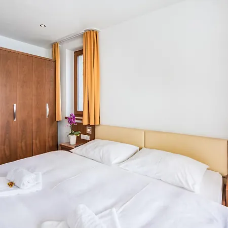 Διαμέρισμα Emma-8 By Interhome Durnberg (Piesendorf)