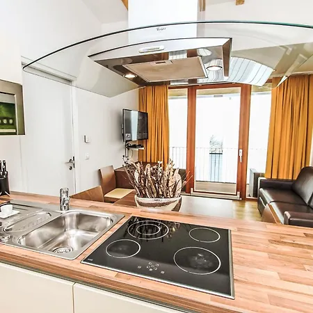 Emma-8 By Interhome *